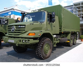 Paris, France - June.18.2008: Mercedes-Benz Zetros 2733 6x6 At Eurosatory 2008 
