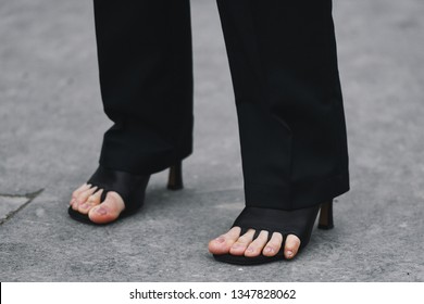 shoes with open toes