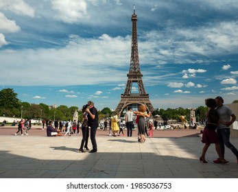 Tower Eiffel Stockfotos Bilder Und Fotografie Shutterstock