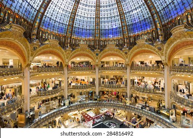 PARIS, FRANCE - MAY 29: Unknown People Shopping In Famous  Luxury Lafayette Department Store On May 29, 2015 In Paris, France