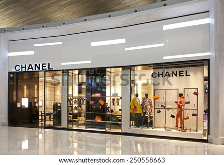 PARIS FRANCE NOVEMBER 12 2014 Chanel Stock Photo (Edit Now) 250558663 - Shutterstock