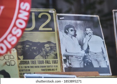 Paris, France - November 12, 2020 : Black And White Picture Of Mickeal Jackson And Freddie Mercury Behind A Window Shop