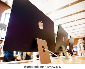 Paris, France - Sep 24, 2021: Apple Logo On The New IMac Black 2021 Version The All-in-one Personal Computer In Apple Computers Store. Manufacturer Claims The IMac M1 Most Powerful Mac Ever Made