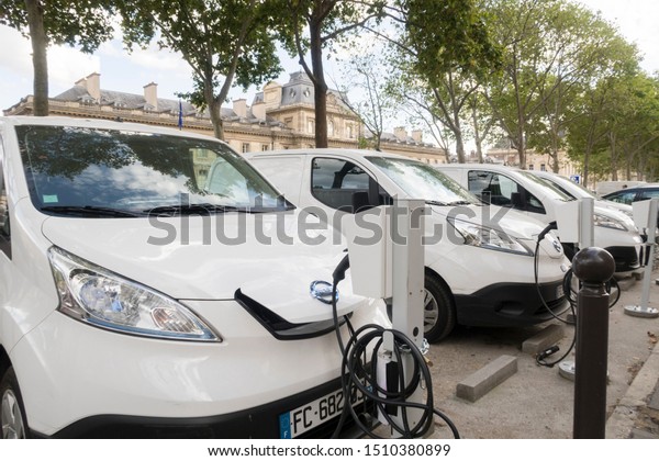 parking for vans in paris