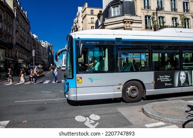 Paris, France - September 14, 2022 Bus Driving Through The Streets Of Paris, Buses Are Inexpensive And Drop You Off At Any Location In The Capital Quite Quickly, Many Of Its Buses Run On Gas