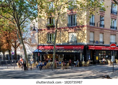 Paris, France - September 20 2020 : Parisian Café Terraces And Their Customers