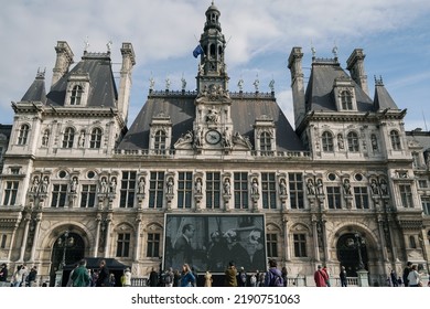 Paris, France - September 29 2019: People Watching A Video Presentation On A Big Screen At A Public Memorial Of Former French President Jacques Chirac Outside Hotel De Ville Paris