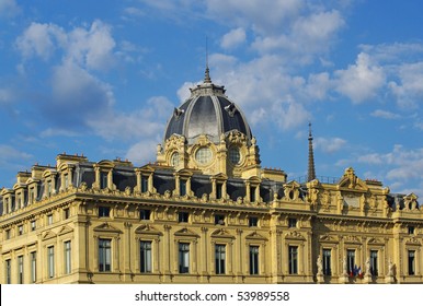 Paris Hotel-dieu Hospital