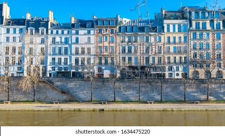 Paris, Ile De La Cite And Quai Des Orfevres, Beautiful Ancient Buildings, Panorama
