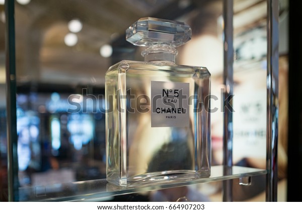 Chanel No 17 Perfume 2024 favors