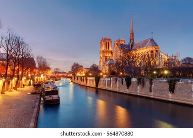 Paris. Notre Dame.