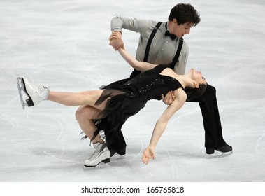 PARIS - NOVEMBER 15, 2013: Tessa VIRTUE / Scott MOIR Of Canada Perform Short Dance At Eric Bompard Trophy 2013 In Palais-Omnisports De Bercy, Paris, France.