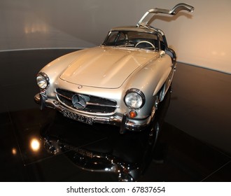 Gull Wing Doors Images Stock Photos Vectors Shutterstock