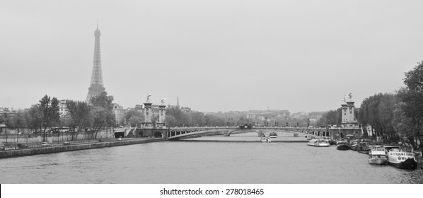 Paris from the Seine river in black and white. Sena in Paris