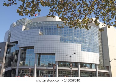 295 Bastille opera Images, Stock Photos & Vectors | Shutterstock