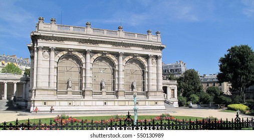 15 Palais galliera Images, Stock Photos & Vectors | Shutterstock