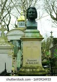 Paris/France - 03.09.2020: Honoré De Balzac Grave Tombe At Pere Lachaise Cemetery