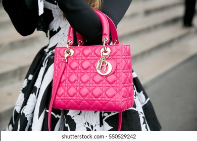 PARIS-OCTOBER 1, 2015. Street Style During Fashion Week In Paris. Haute Couture. Bags Focus.