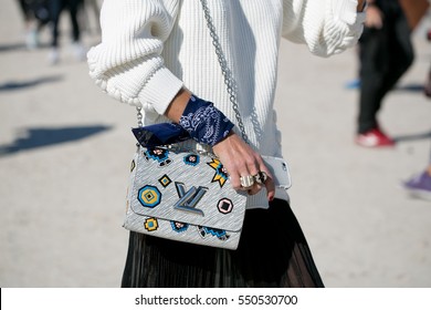 PARIS-OCTOBER 1, 2015. Street Style During Fashion Week In Paris. Haute Couture. Bags Focus.