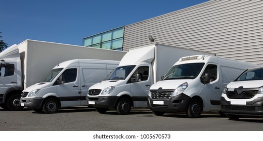 Park Specialized Delivery Small Trucks And Van