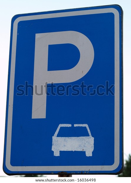 Parking allowed\
sign