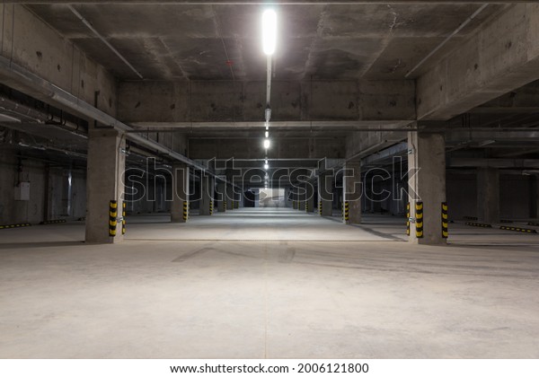Parking for cars within the\
city. Empty underground parking. Free parking spaces. Alternative\
parking.
