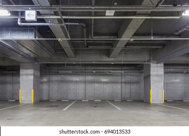 Imagenes Fotos De Stock Y Vectores Sobre Cars Park Shutterstock