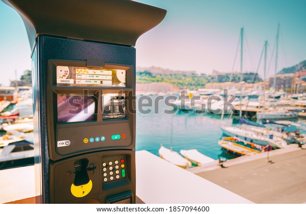 Parking machine with electronic payment at city\
parking. Fee payment for\
parking.
