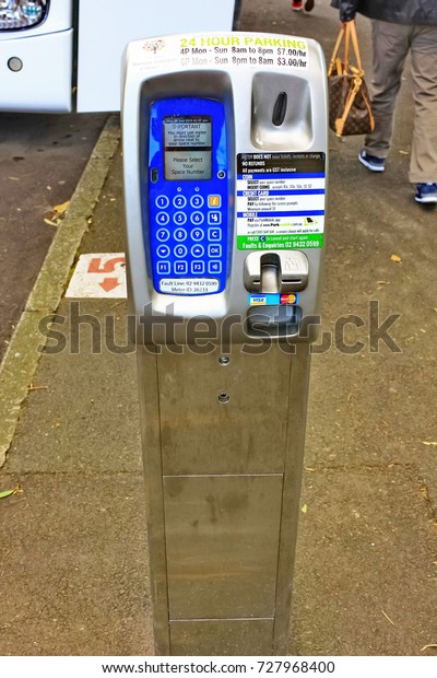 Parking Machine, The Royal Botanic Garden,\
Sydney, 21 Sept 2015,  the parking machine is very convenient for\
all the visitor to pay their parking fee.\
