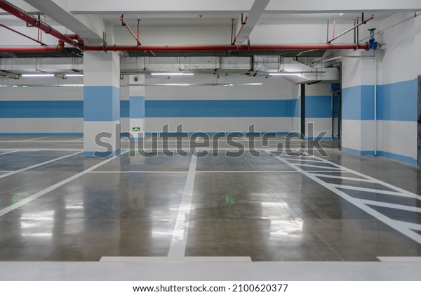 parking lot in shopping\
mall