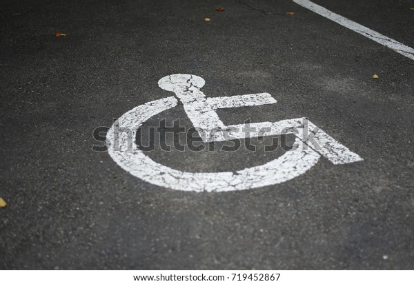 Parking sign - for disabled\
people