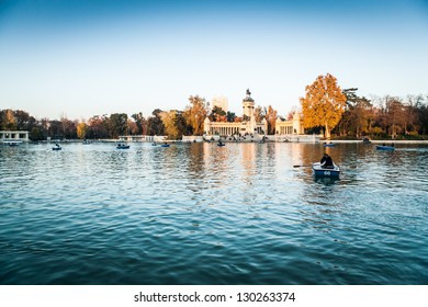 Parque Del Retiro Lake, Madrid.