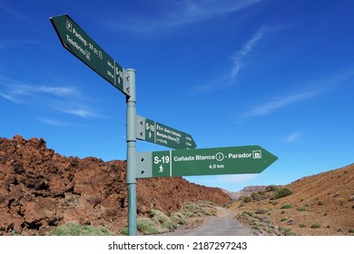 Parque Nacional Del Teide, Santa Cruz De Tenerife, Spain, 30 April 2022, Mountain Trail Guide Board