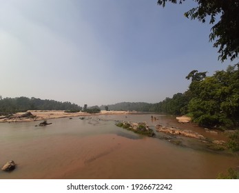 Parsili Town At The Bank Of Banas River In Central India