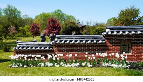 Korean Bell Garden Images Stock Photos Vectors Shutterstock