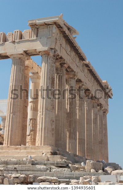 the parthenon is dedicated to which goddess