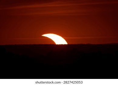 Partial solar eclipse of August 12, 2026, photographed from Pilsen, Czech Republic, with a camera with a full-frame sensor and optics with a focal length of 1200mm.