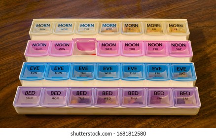 6,018 Pill organizer Images, Stock Photos & Vectors | Shutterstock