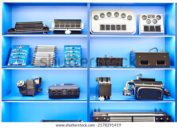 Parts and spare\
parts for car air\
conditioners