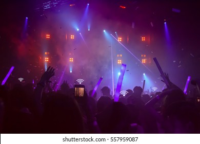 Party Club, Hands Clapping, Holds Up The Phone Recording. DJ In Clubs That Have Music Fun. Blurry Night Club DJ Party People Enjoy Of Music Dancing Sound . Bangkok RCA Thailand.