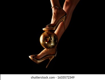 Party Dress Code. Luxury Clothing For Woman. Gold High Heels. Luxury Fashion Woman Accessories For Party. Golden Heeled Shoes In Sexy Legs. Evening Dress Code