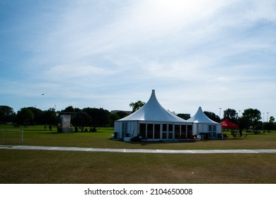 Party Tent - White Garden Party Or Wedding Entertainment Tent In Modern Garden