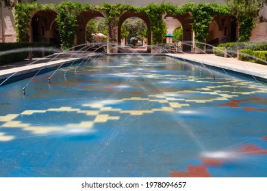 Pasadena, CA - May 11 2021:  Fountain On The Campus Of California Institute Of Technology