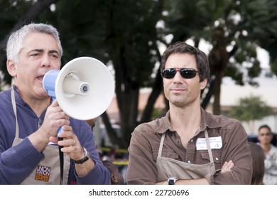 PASADENA, CA - NOVEMBER 27: Actrors Eric McCormack And Adam Arkin Help Feed The Homeless At Central Park, Union Station On November 27, 2008 In Pasadena, California.