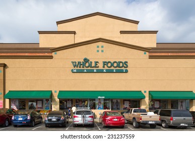 PASADENA, CA/USA - NOVEMBER 15, 2014:  Whole Food Market Exterior.  Whole Foods Is An American Foods Supermarket Chain Specializing In Natural And Organic Foods.