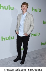 PASADENA - JAN 7:  Josh Thomas Arrives To The Hulu's TCA All Stars Party  On January 7, 2017 In Pasadena, CA                