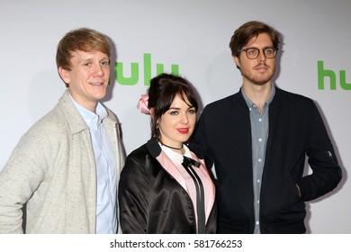 PASADENA - JAN 7:  Josh Thomas, Emily Barclay, Thomas Ward At The HULU TCA Winter 2017 Photo Call At The Langham Hotel On January 7, 2017 In Pasaden, CA