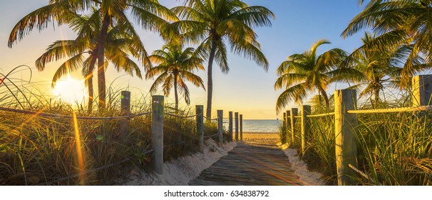 Passage to the beach at sunrise- Key West, USA