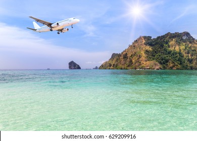 5,453 Plane over island Images, Stock Photos & Vectors | Shutterstock