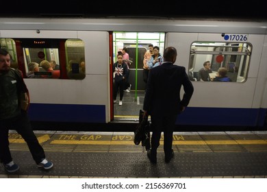 Passengers Wait On A Platform At Victoria Underground Station On June 16, 2015 In London, UK. Transport For London Or TFL Runs The London Underground Rail Network Colloquially Known As The Tube.